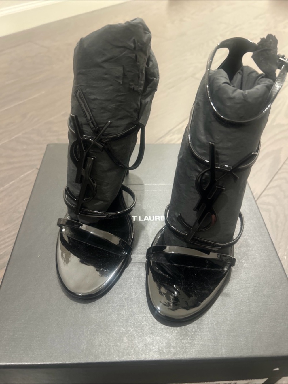 Saint Laurent YSL Cassandra 100 Patent Leather Sandals Heel Black 39 & 40 $1450 - Picture 4 of 8